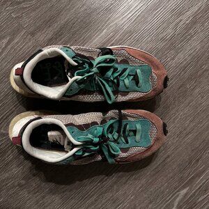 Nike x sacai VaporWaffle "Villain Red Neptune Green" - Men’s Size 8 - DD3035-200